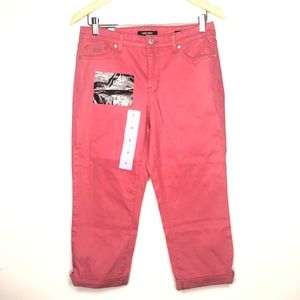 Nine West Chrystie Rolled Cuff Capris in Sz 6